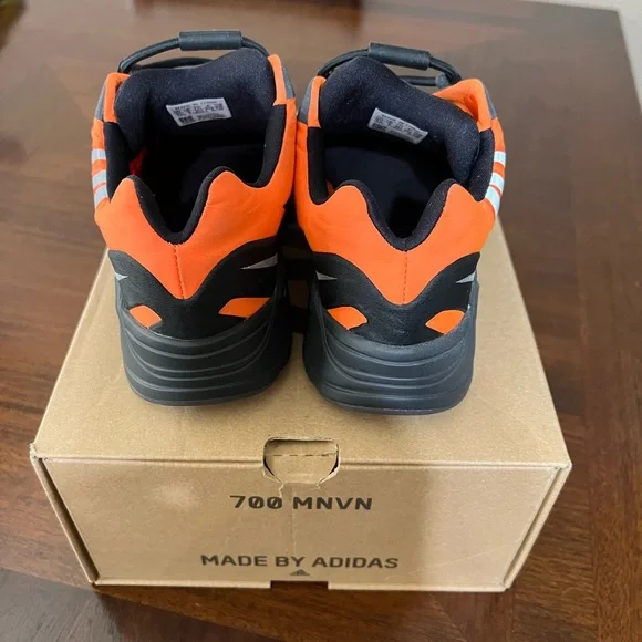 Adidas Yeezy Boost 700 MNVN Kids Orange